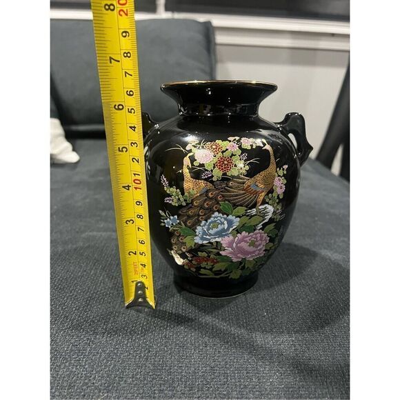 Vintage Japanese Floral porcelain Peacock vase - Picture 3 of 5